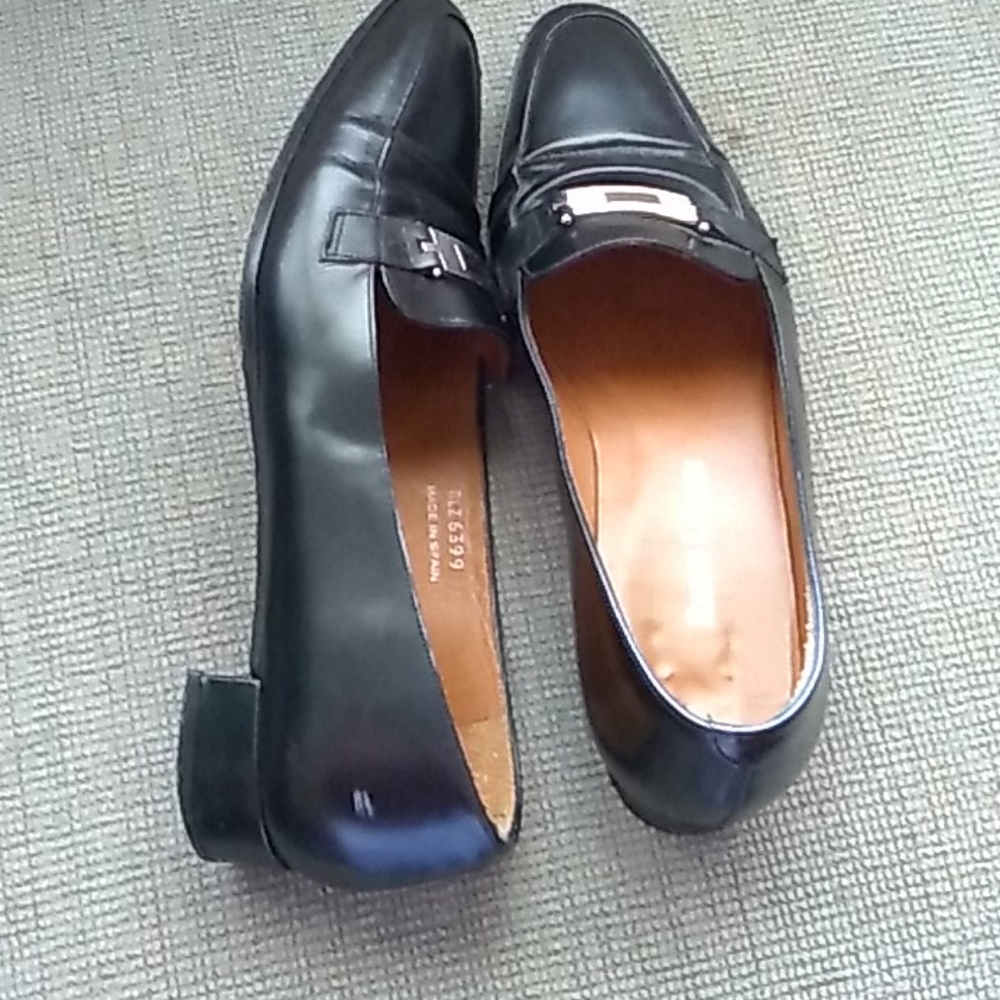 Shoes - Picture 3 of 3